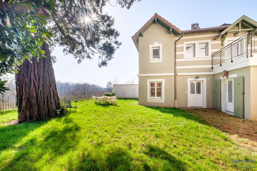 Maison d'architecte CHARBONNIERES LES BAINS (69260) BIEN A TOI(T)