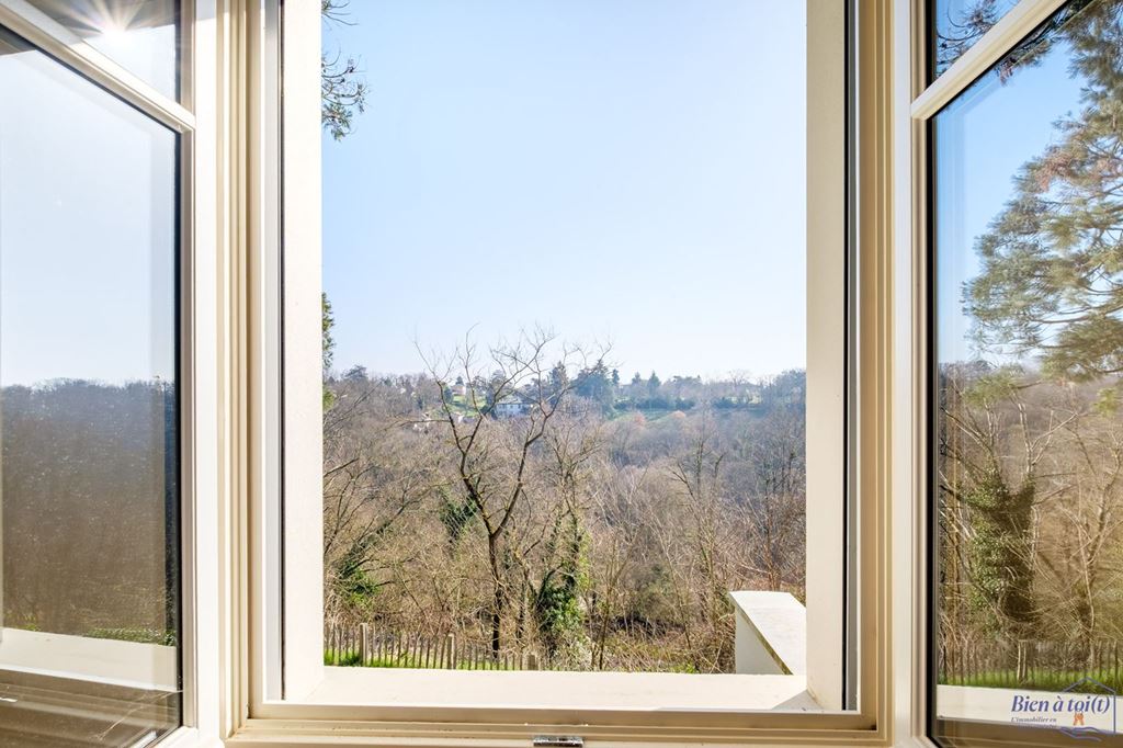 Maison d'architecte CHARBONNIERES LES BAINS (69260) BIEN A TOI(T)